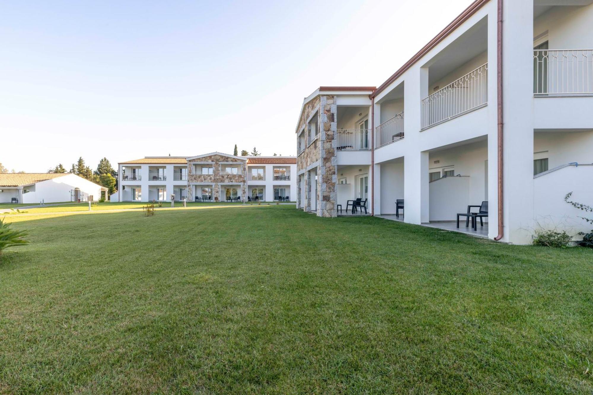 Hotel S'Arena Beach La Caletta Eksteriør bilde